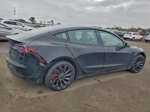 Tesla Model 3 Image 9