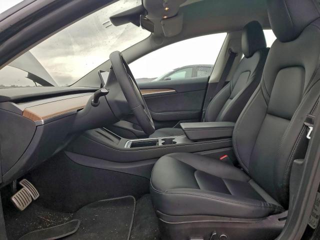 Tesla Model 3 Image 7