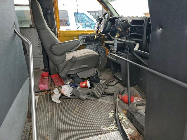 Thomas School Bus G4500 Image 3