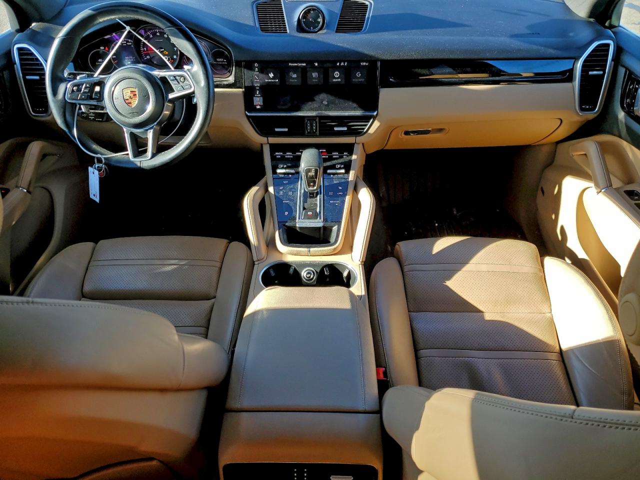 Porsche Cayenne Image 10