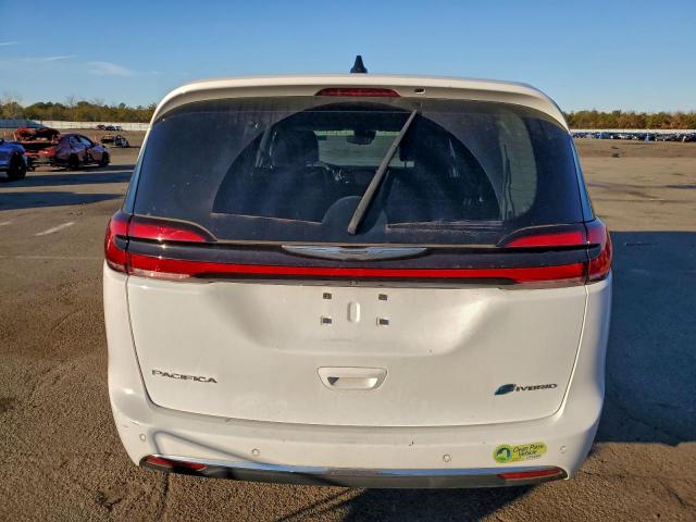 Chrysler Pacifica Hybrid Touring L Image 6