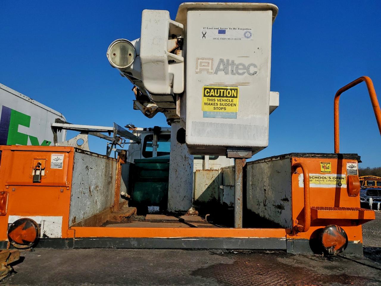 International 4300 4300 Image 11