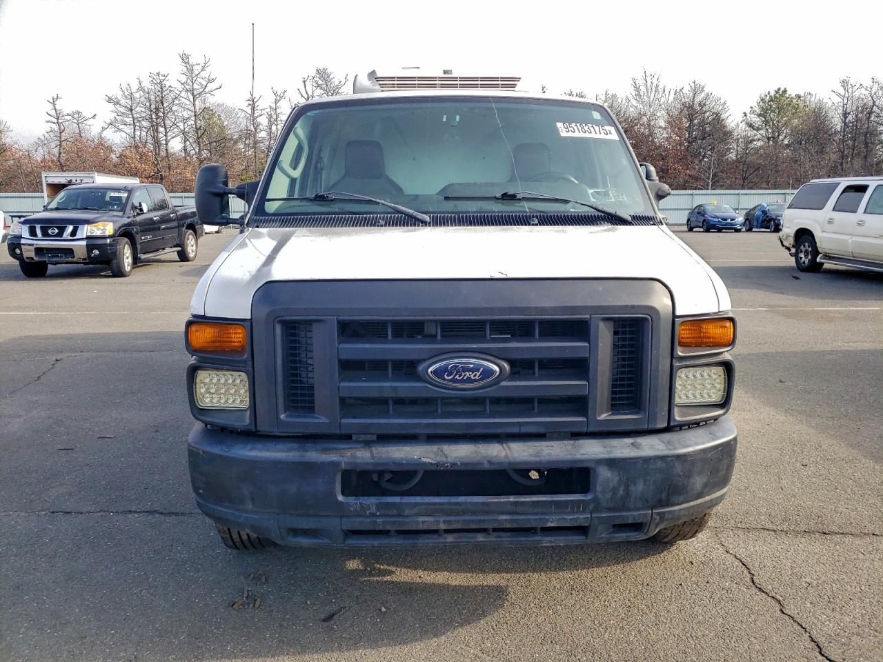Ford E-350 E350 Super Duty Van Image 5
