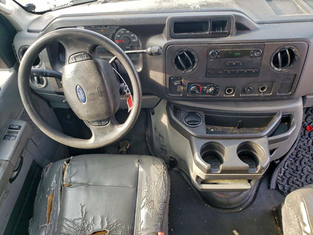 Ford E-350 E350 Super Duty Van Image 7