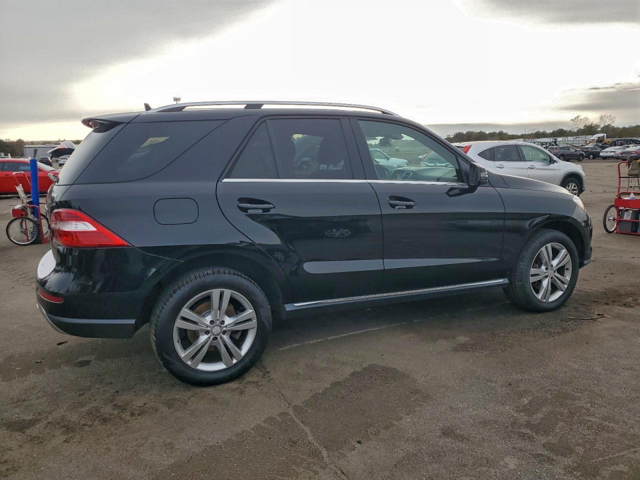 Mercedes-Benz M-Class 350 4matic Image 5