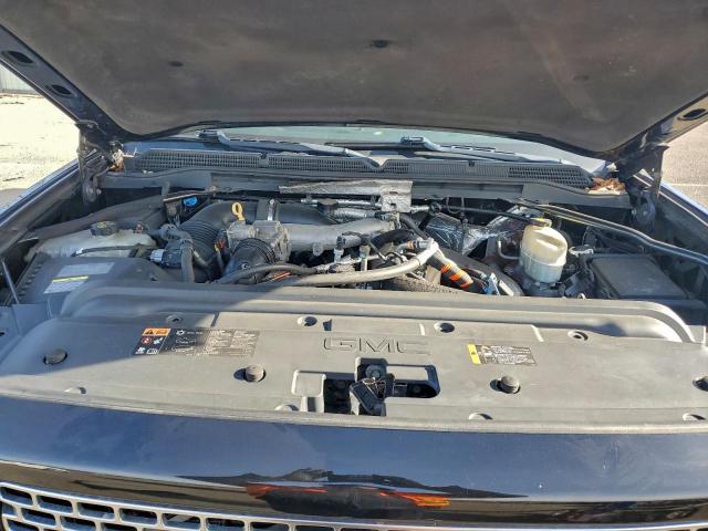 GMC Sierra K2500 Denali Image 7