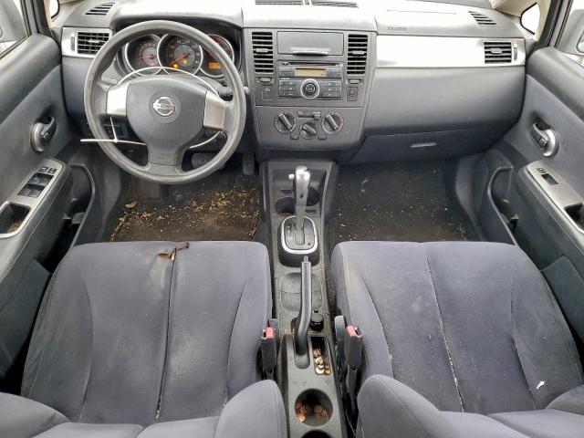 Nissan Versa S Image 9