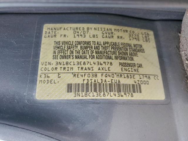 Nissan Versa S Image 8