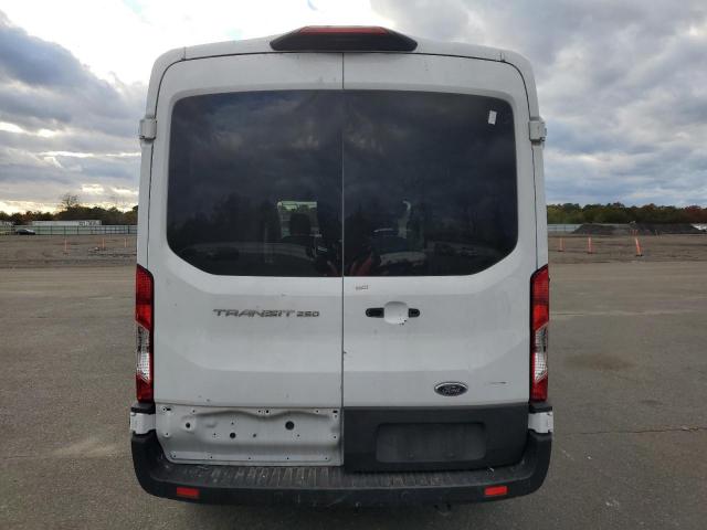 Ford Transit T-250 Image 7