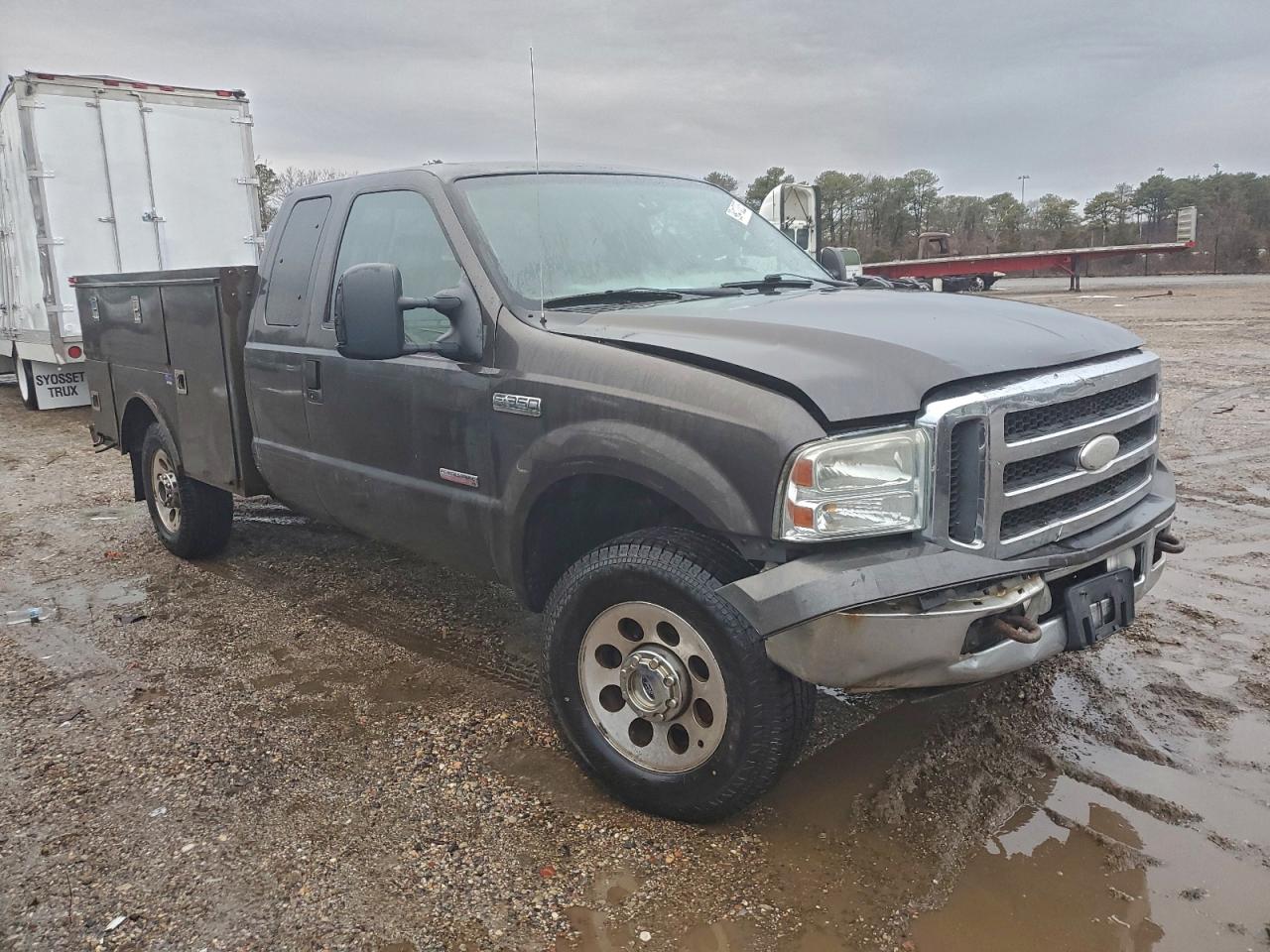Ford F-350 Srw Super Duty Image 4