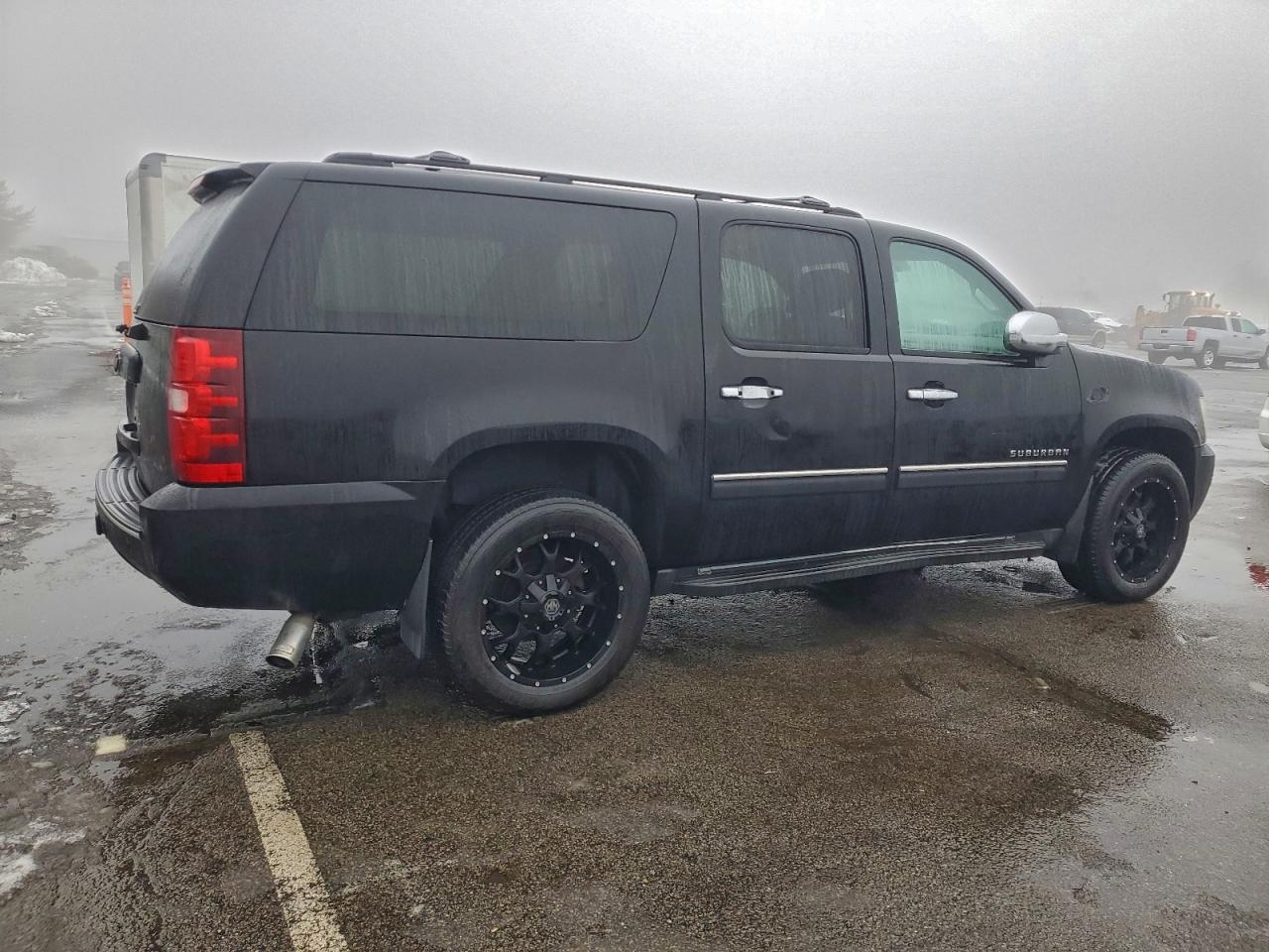 Chevrolet Suburban K1500 Lt Image 7