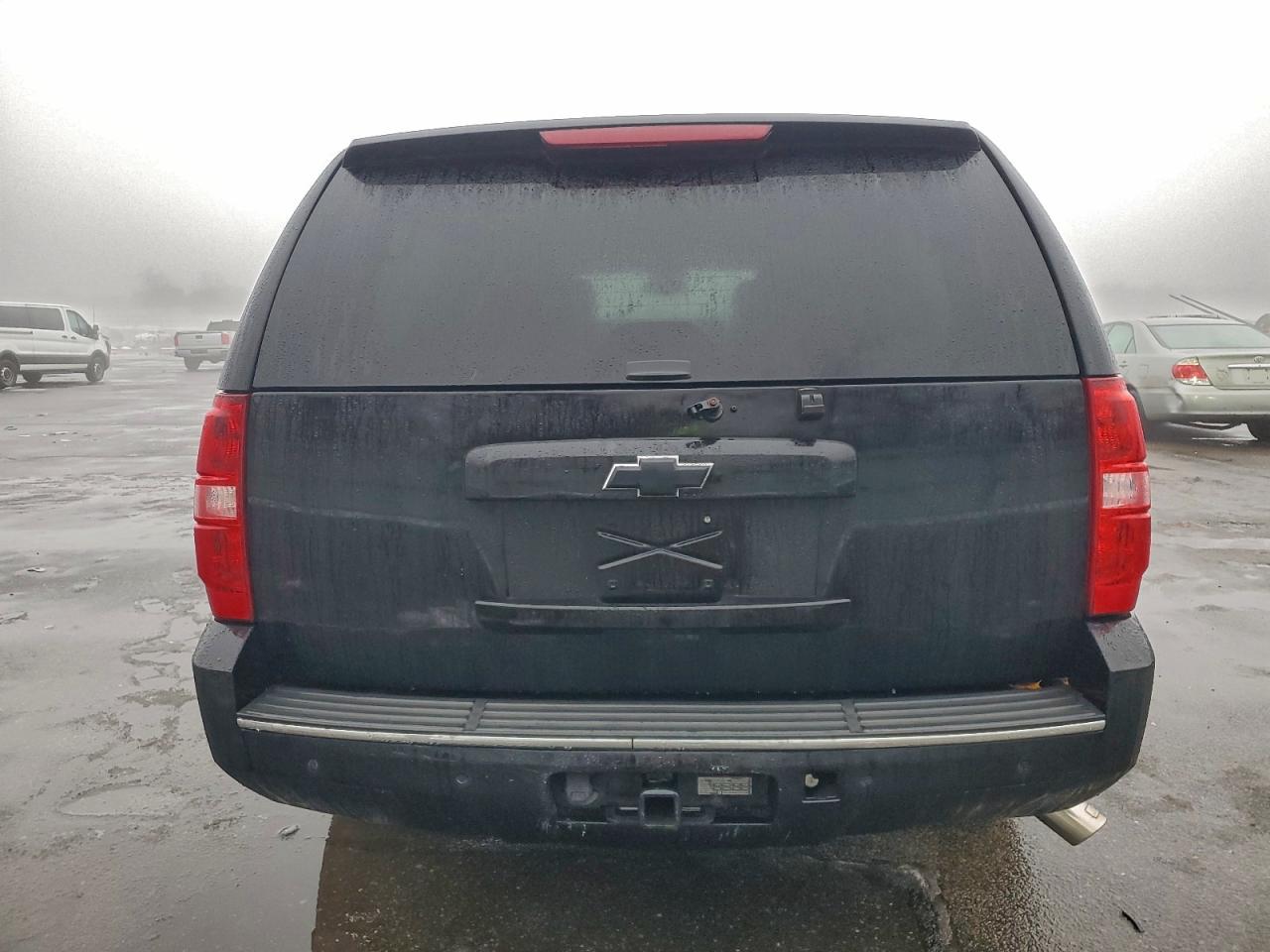 Chevrolet Suburban K1500 Lt Image 4