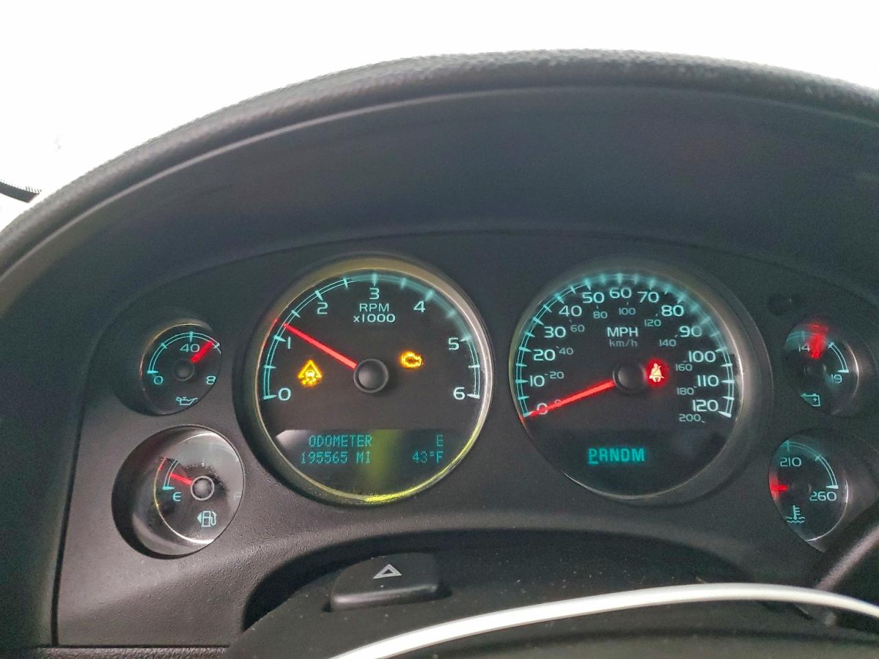 Chevrolet Suburban K1500 Lt Image 12