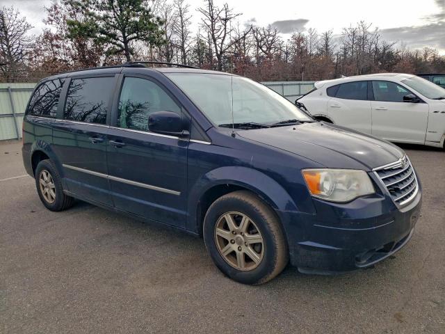 Chrysler Minivan Touring Plus Image 10