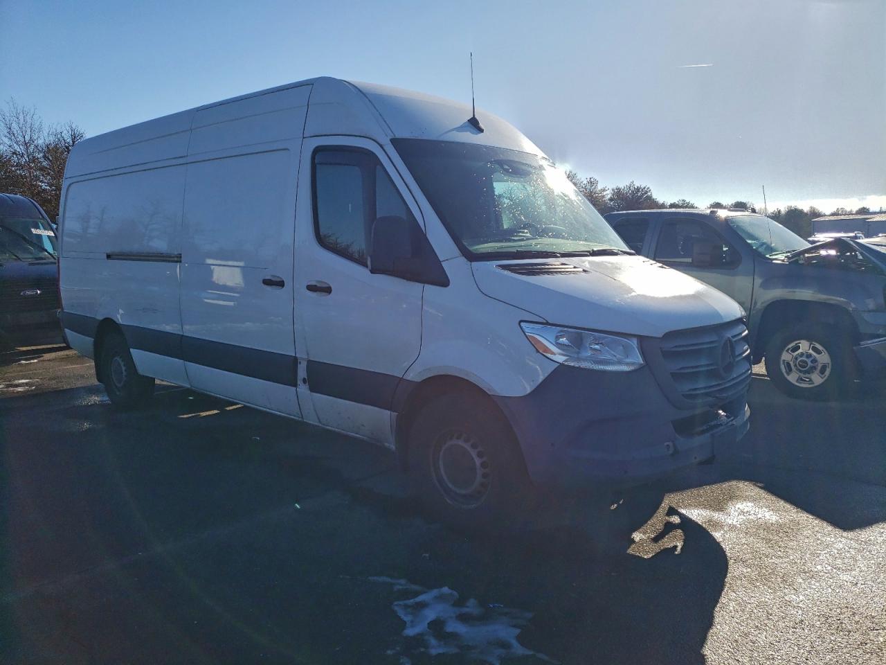 Mercedes-Benz Sprinter 2500 Image 4