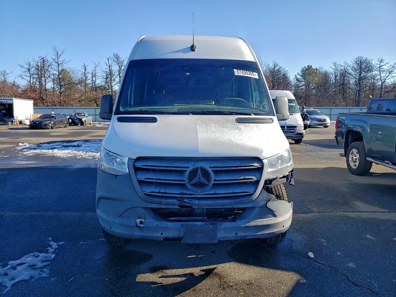 Mercedes-Benz Sprinter 2500 Image 3