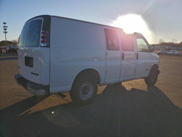 Chevrolet Express Image 4