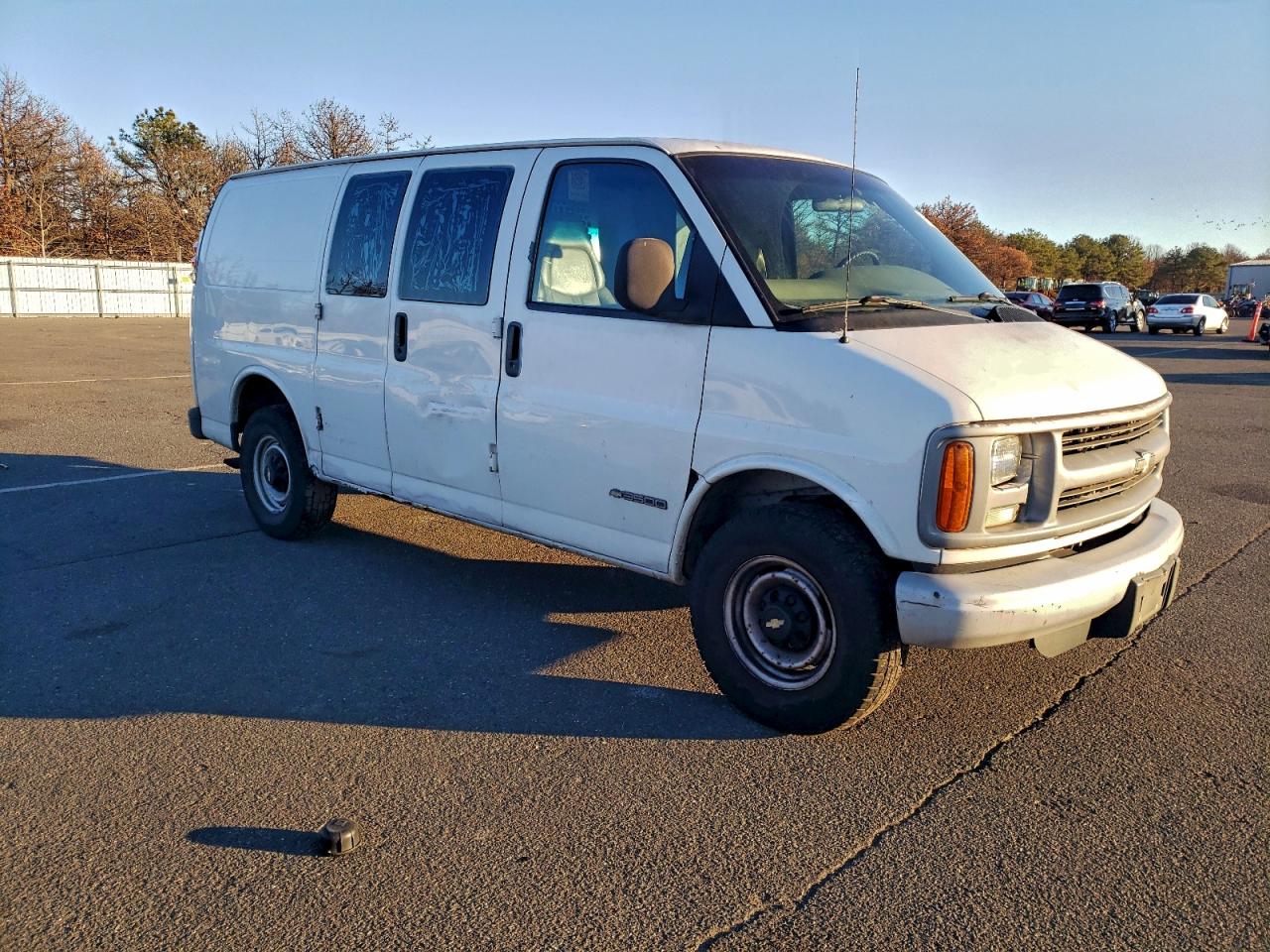 Chevrolet Express Image 13