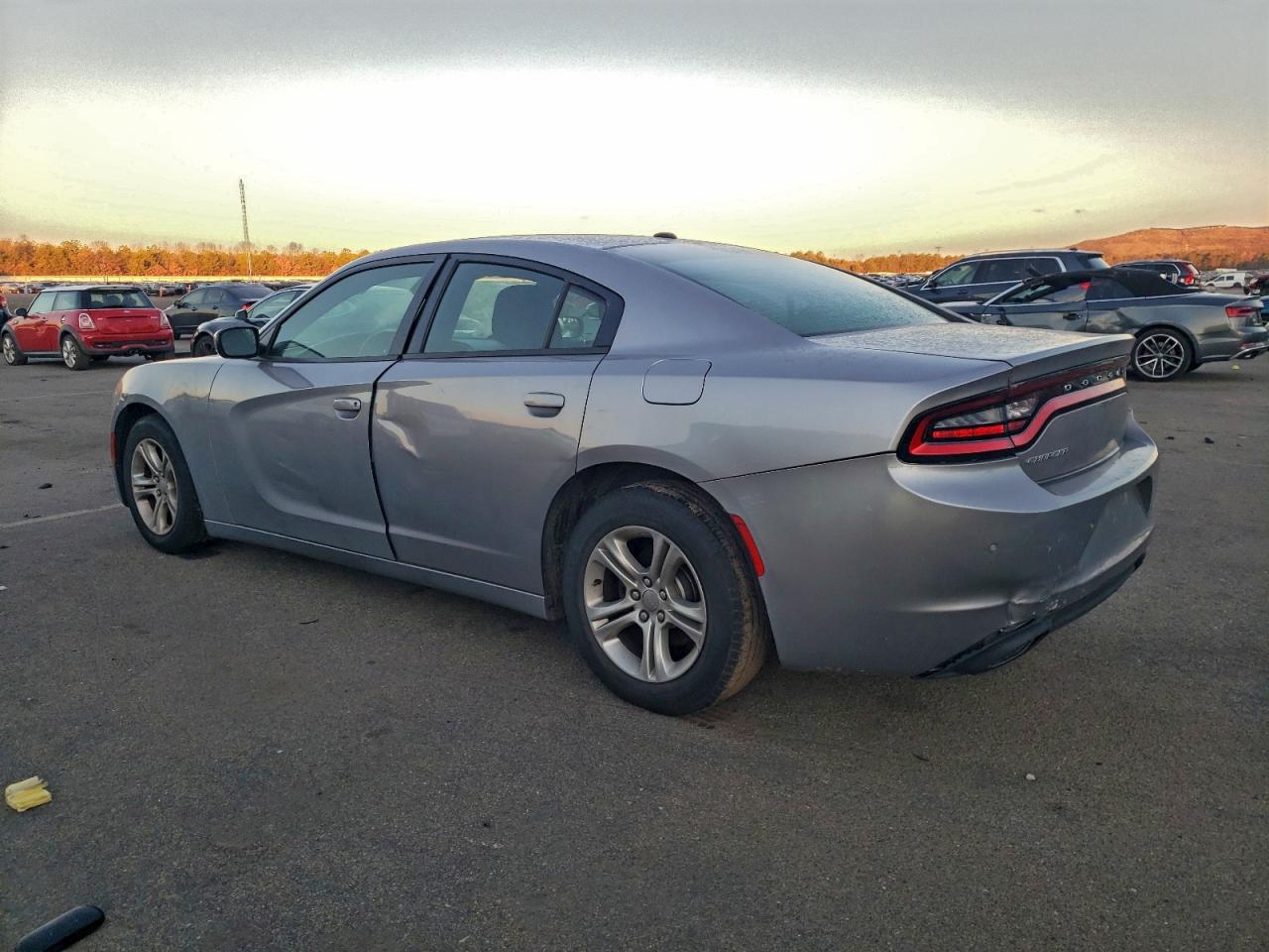 Dodge Charger Se Image 2