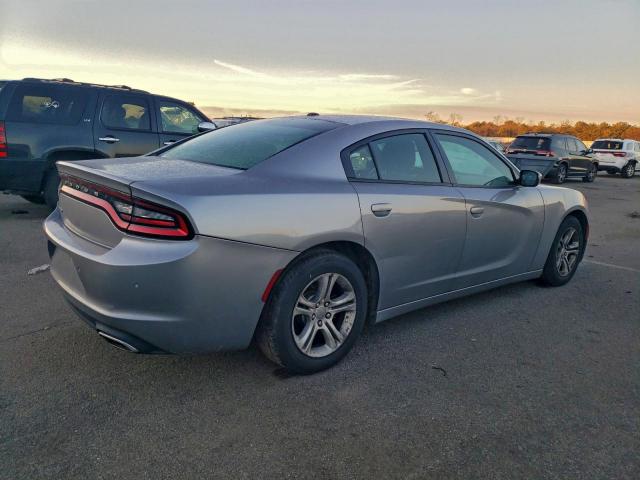 Dodge Charger Se Image 3