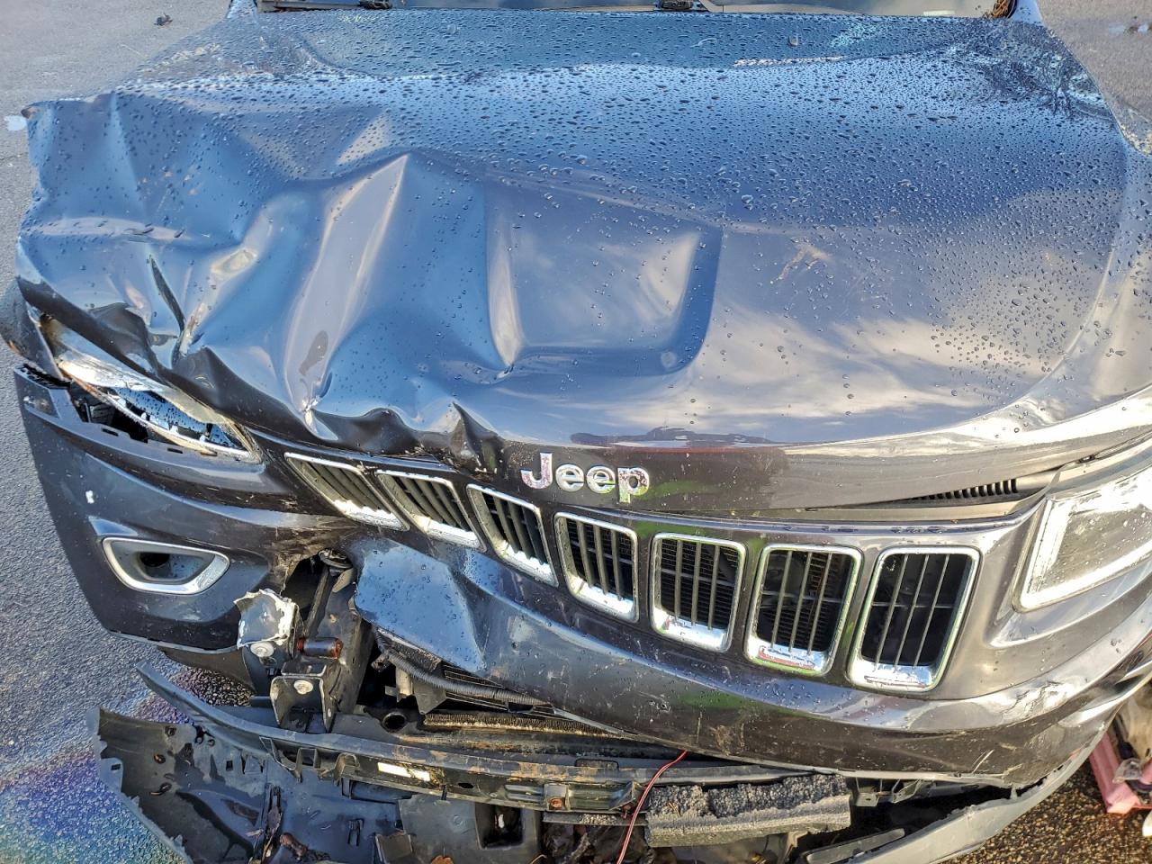 Jeep Grand Cherokee Laredo Image 10