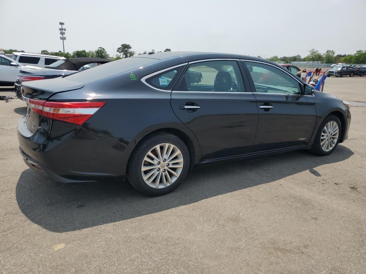 Toyota Avalon Hybrid Image 7