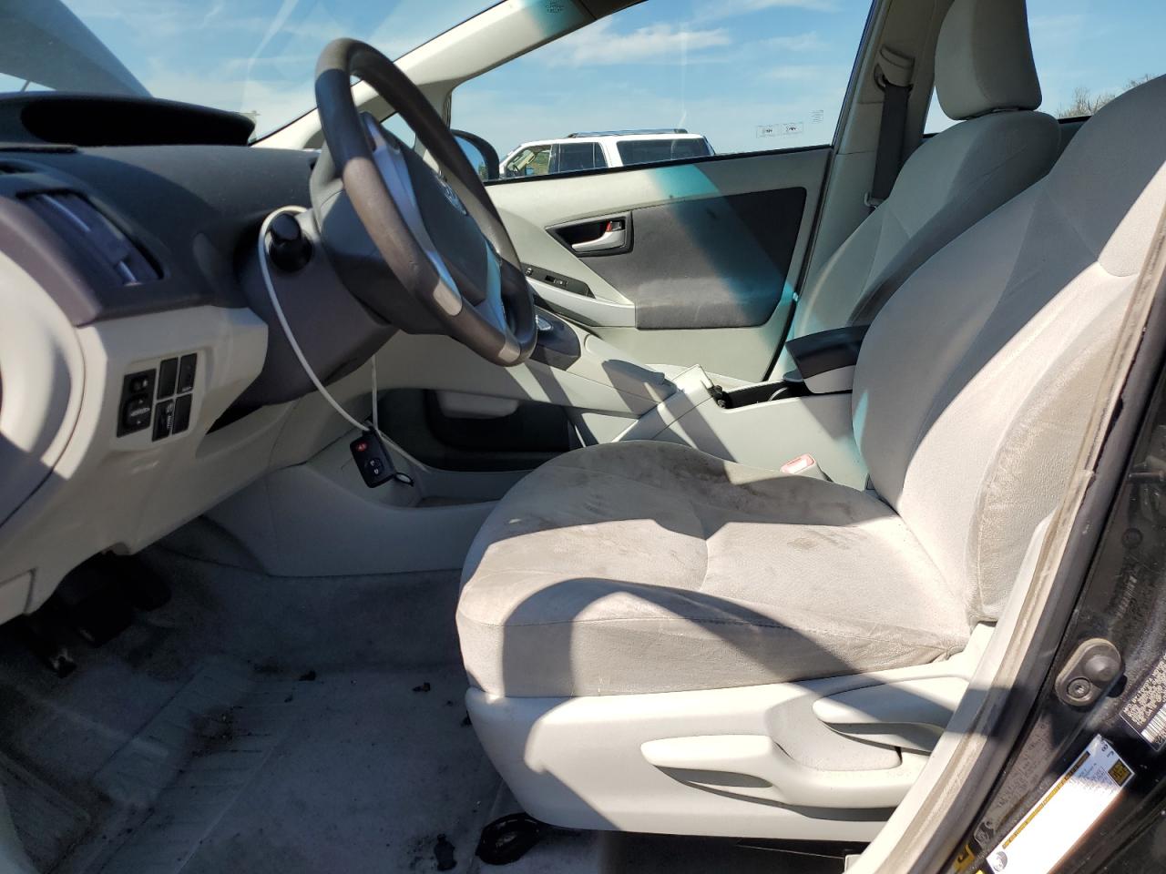 Toyota Prius Image 8