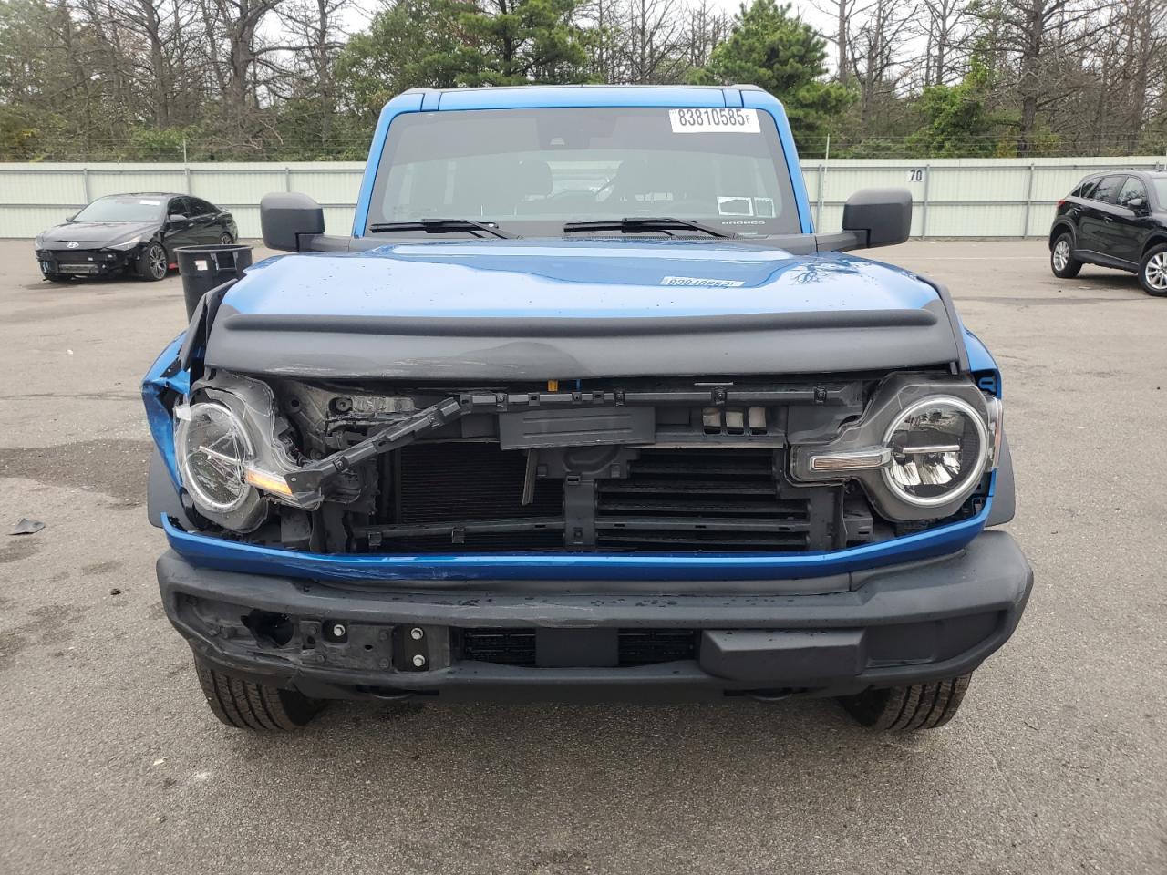 Ford Bronco Base Image 2