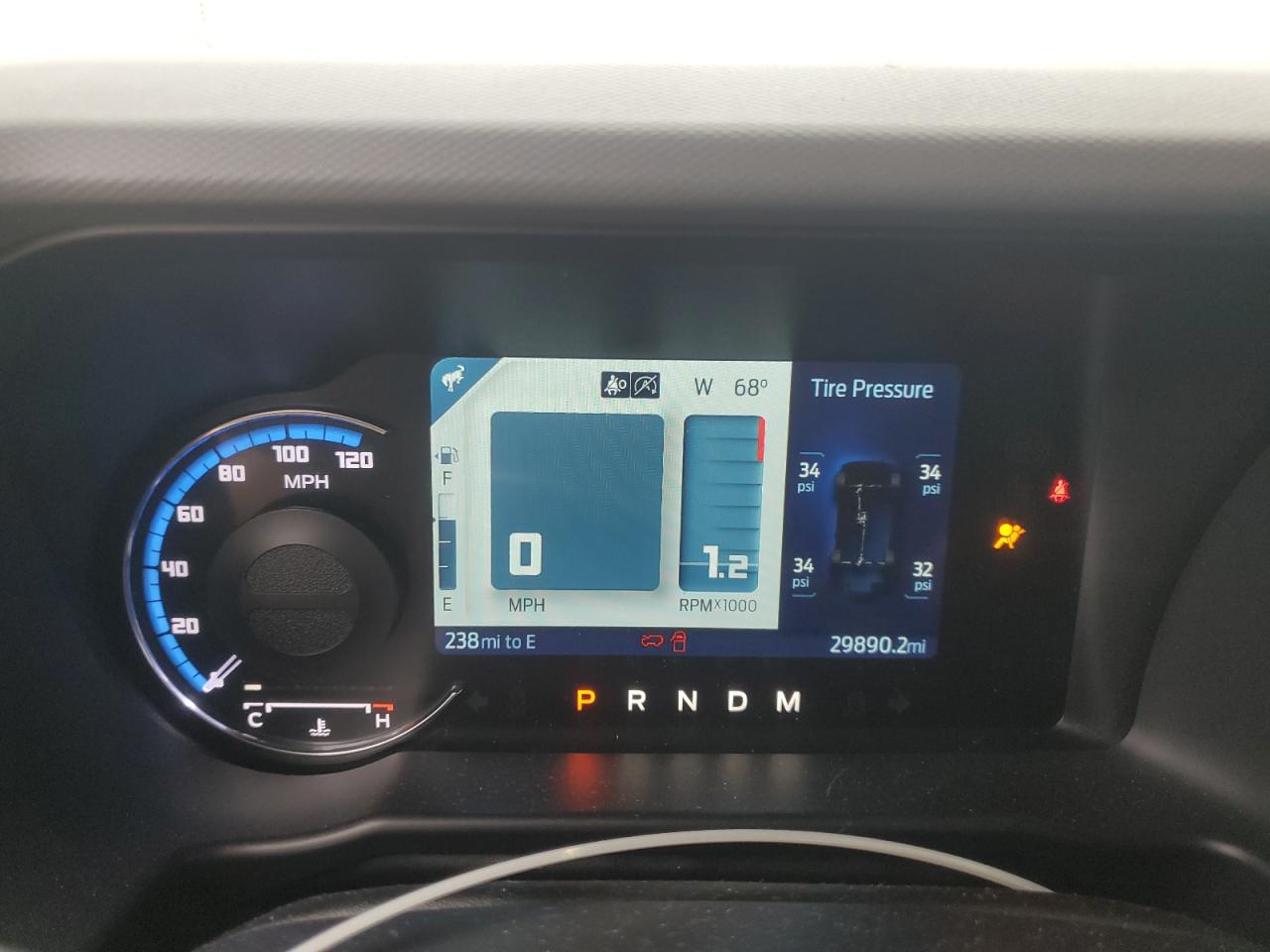 Ford Bronco Base Image 12