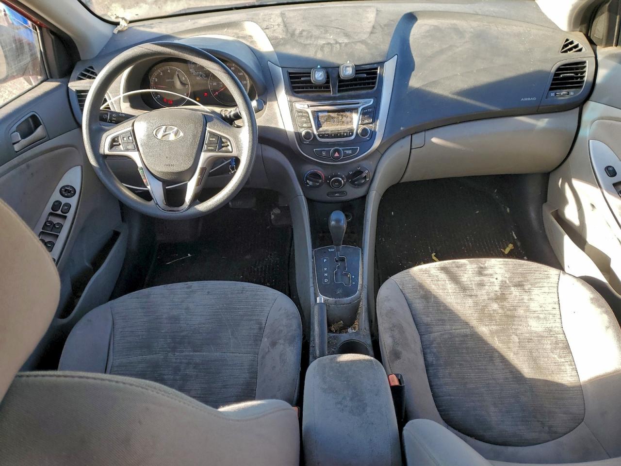 Hyundai ACCENT Se Image 6