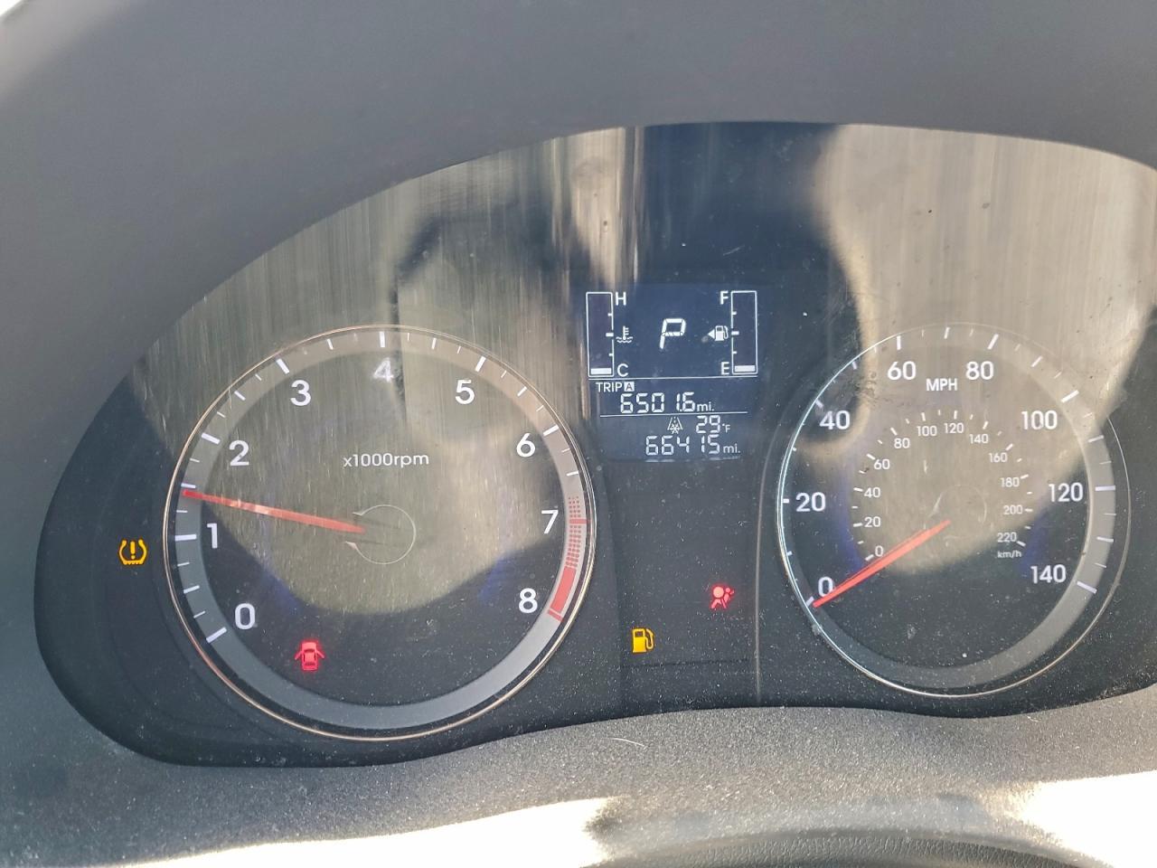 Hyundai ACCENT Se Image 5