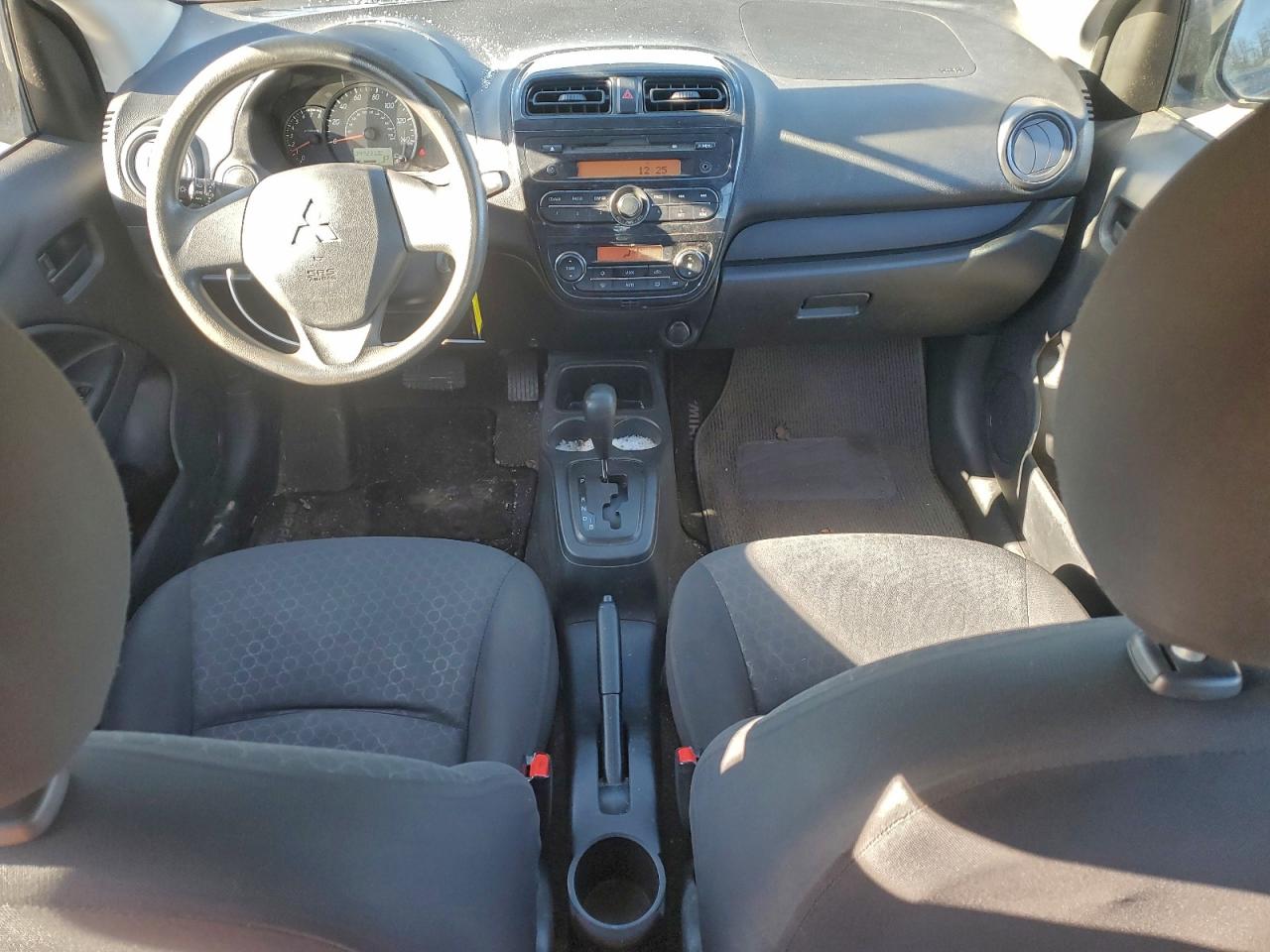Mitsubishi Mirage De Image 9