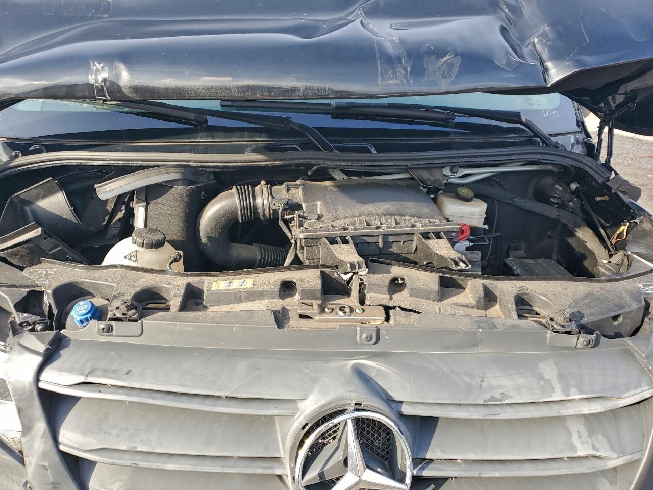 Mercedes-Benz Sprinter 2500 Image 11