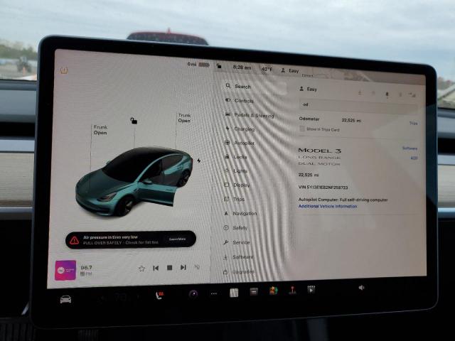 Tesla Model 3 Image 11