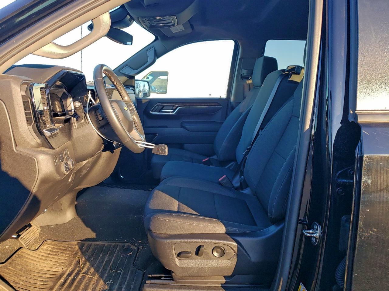 Chevrolet Silverado K1500 Lt-l Image 13