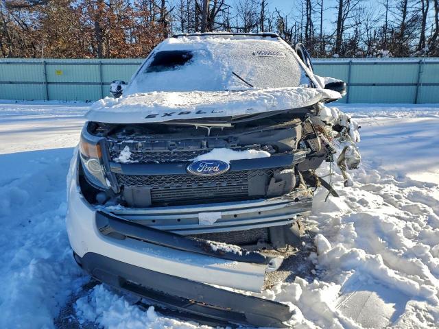 Ford Explorer Sport Image 4