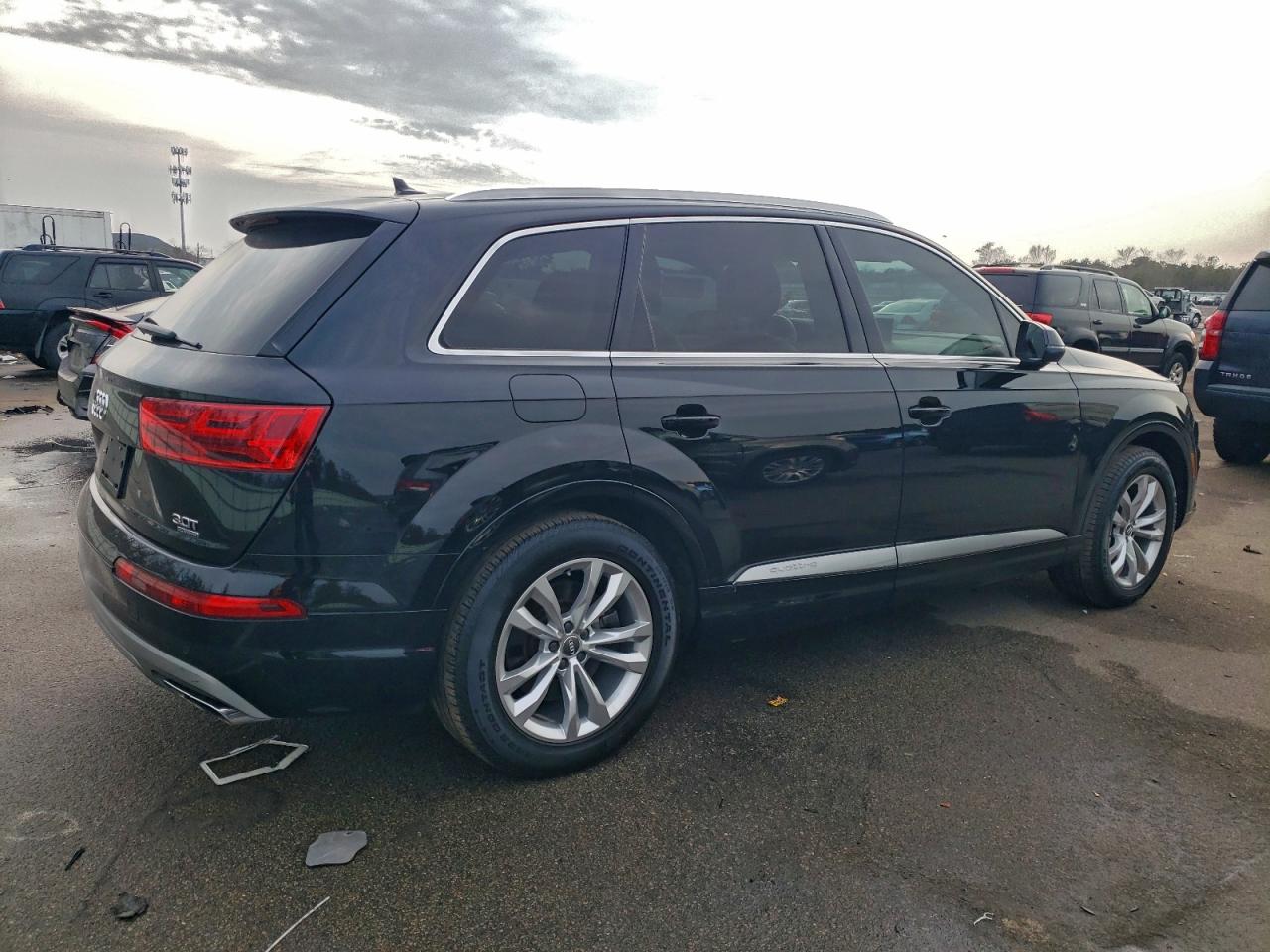 Audi Q7 Premium Plus Image 3