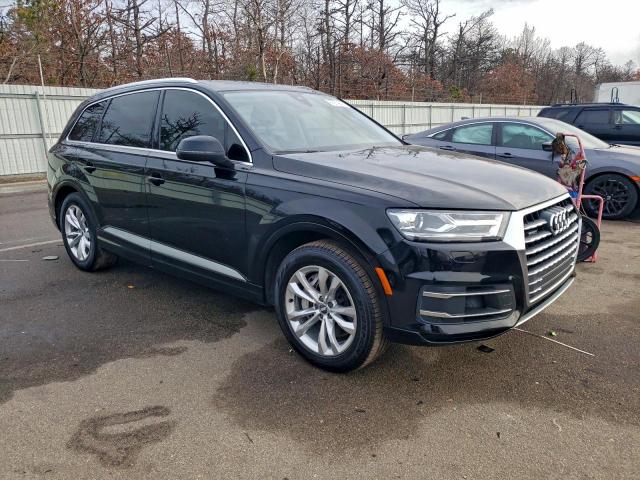 Audi Q7 Premium Plus Image 2