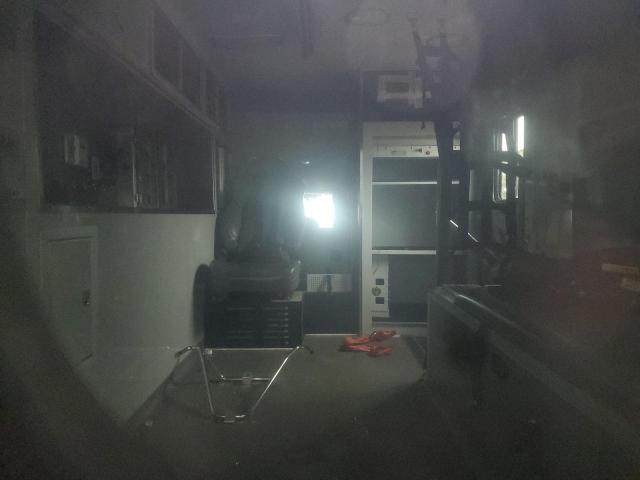 Ford F-550 Super Duty Image 8