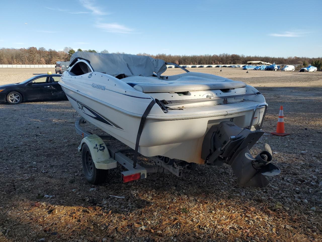 Glastron Boat Image 8