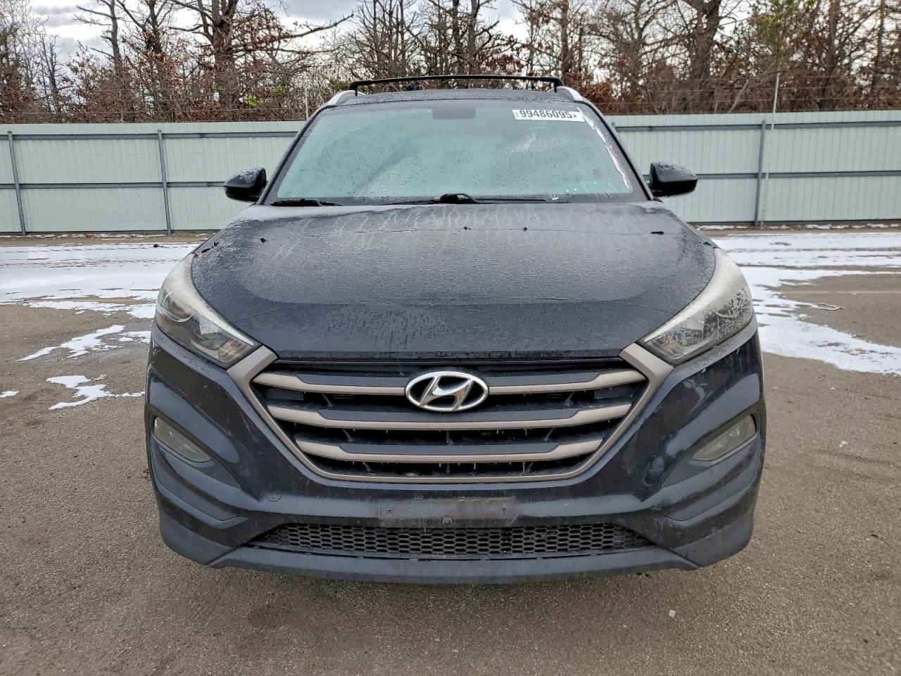 Hyundai TUCSON Limited Image 3