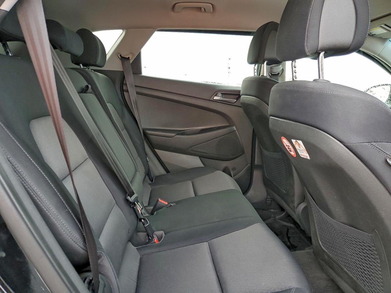 Hyundai TUCSON Limited Image 13