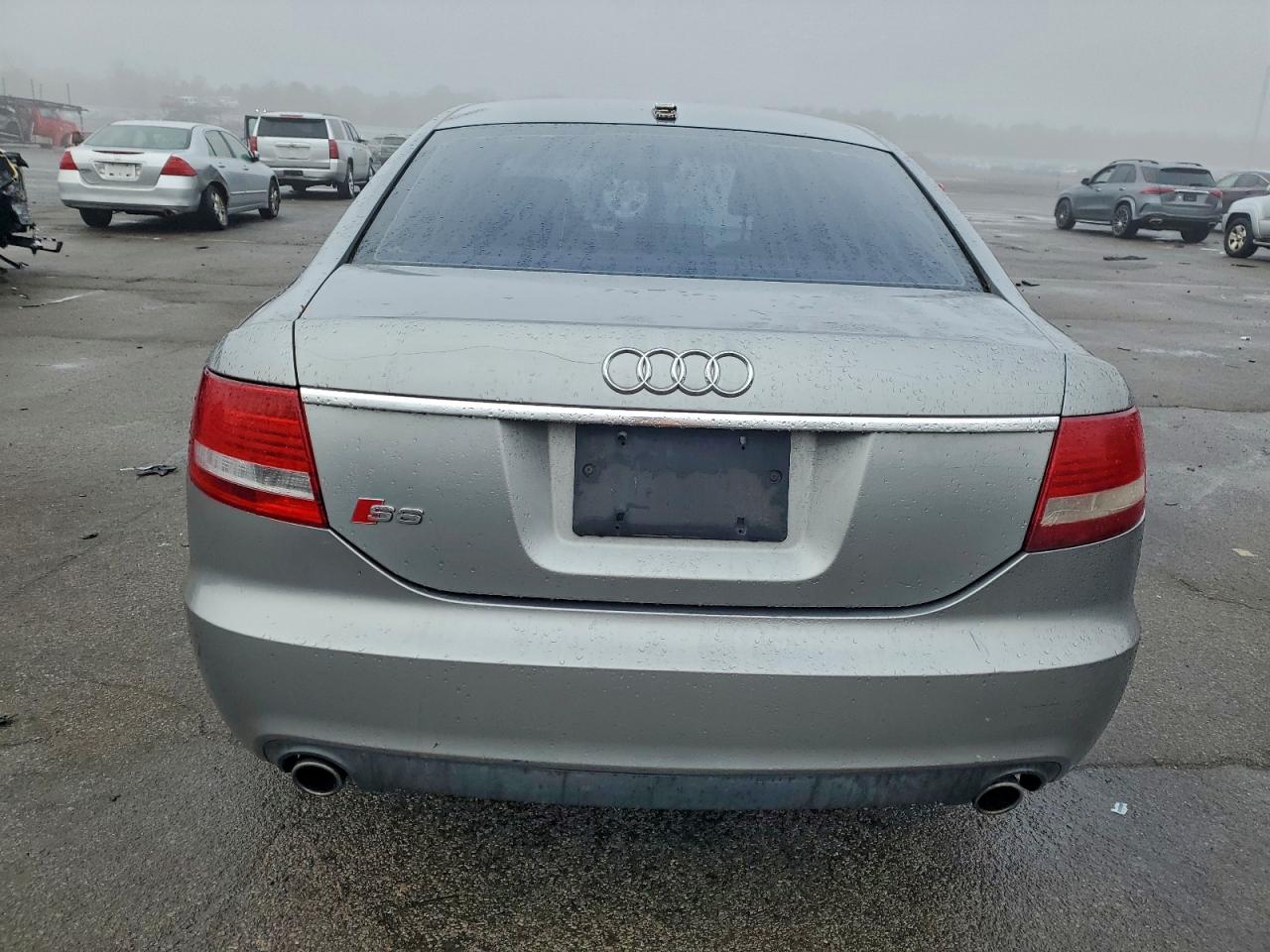 Audi A6 3.2 Quattro Image 12