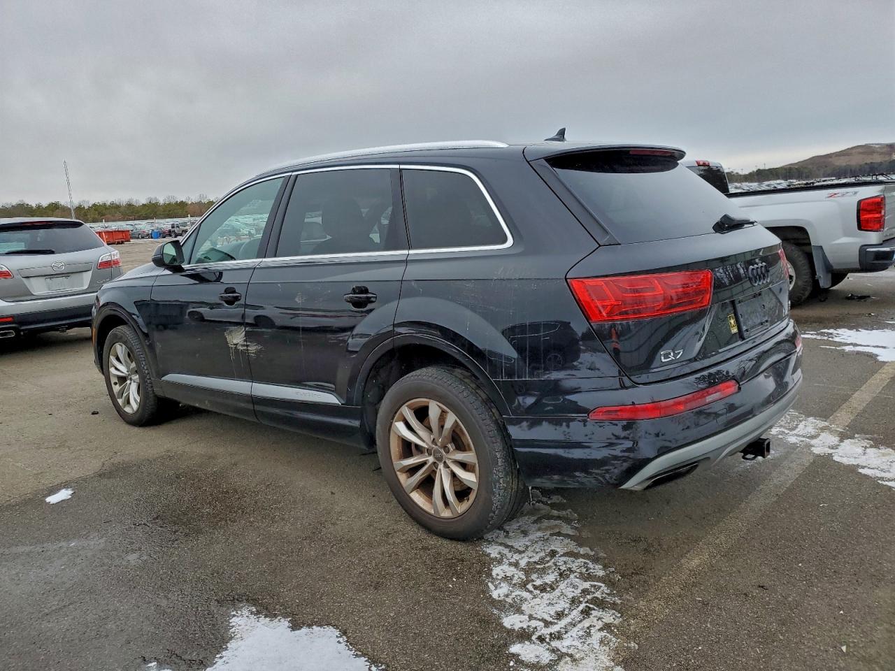 Audi Q7 Premium Plus Image 12