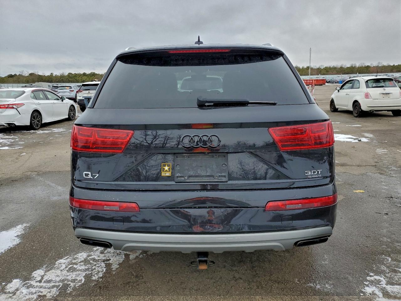 Audi Q7 Premium Plus Image 11