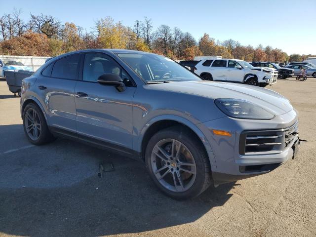 Porsche Cayenne Coupe Image 3