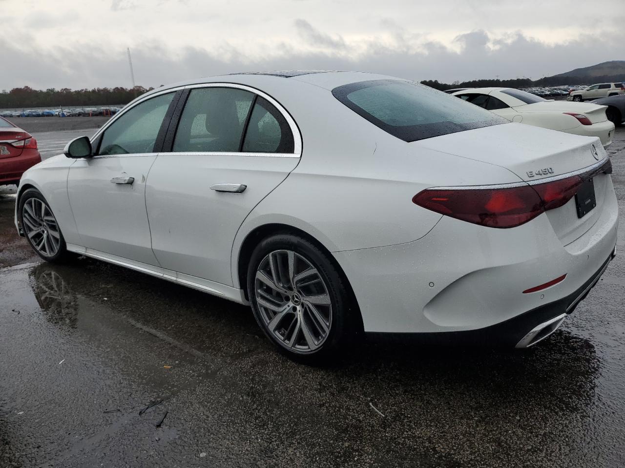 Mercedes-Benz E-Class 450 4matic Image 3