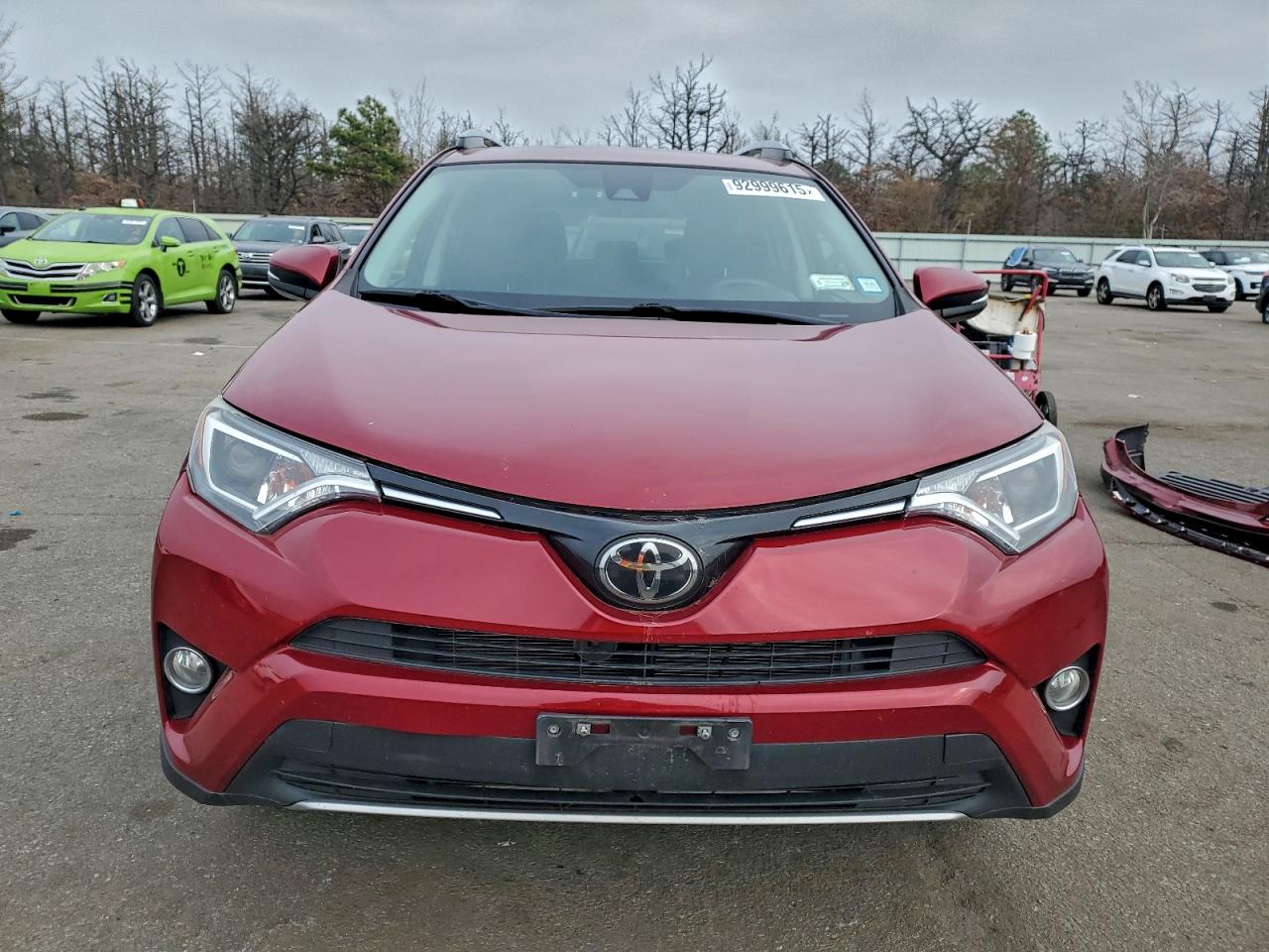 Toyota RAV4 Adventure Image 3