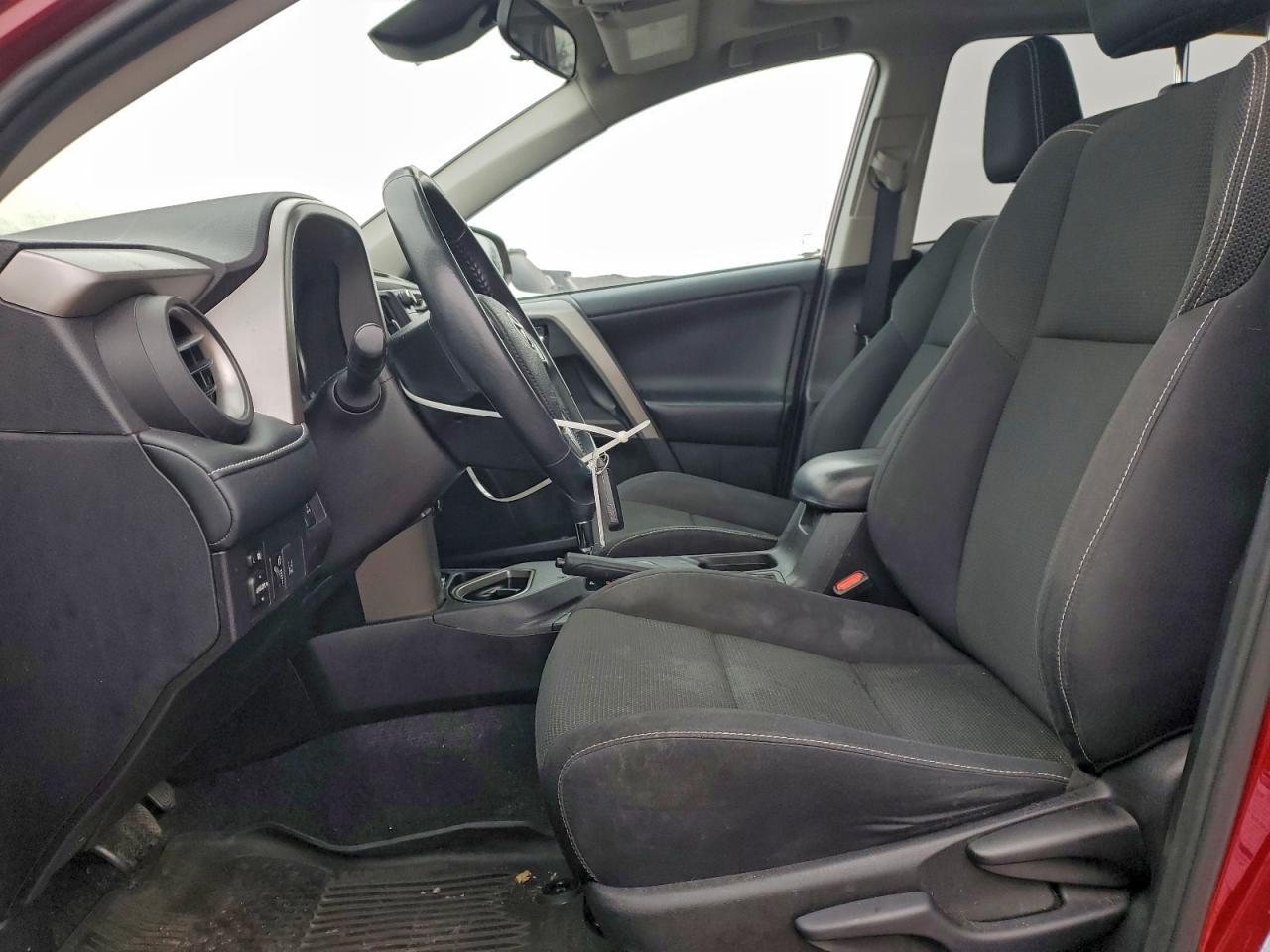 Toyota RAV4 Adventure Image 12