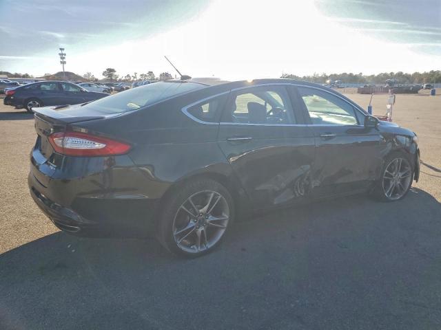 Ford Fusion Titanium Image 3